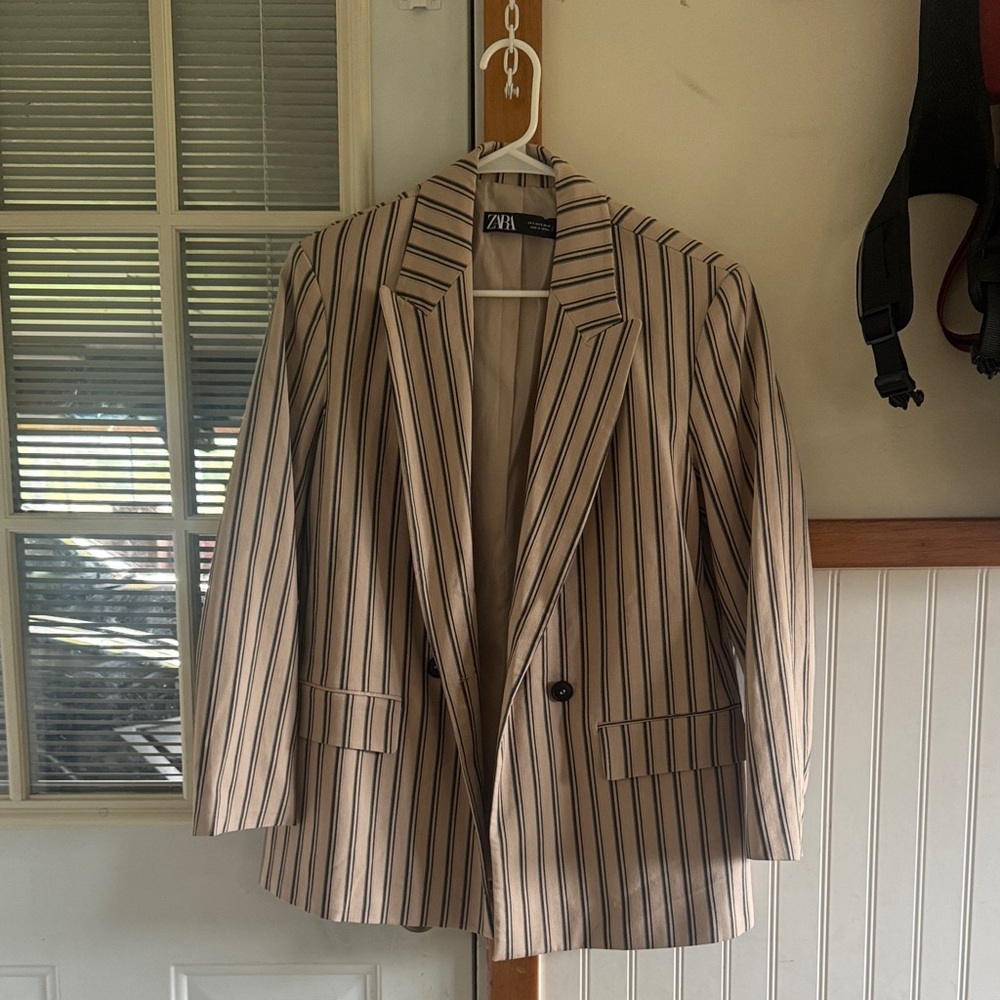 Zara Beige Blazer with Black Stripes